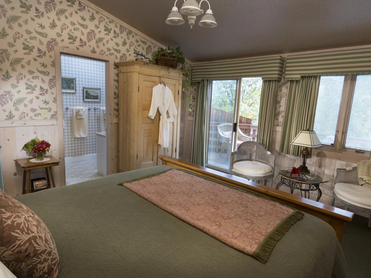 Country Willows (adults Only) Bed & Breakfast 4*